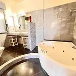 Casa Pavone 아파트